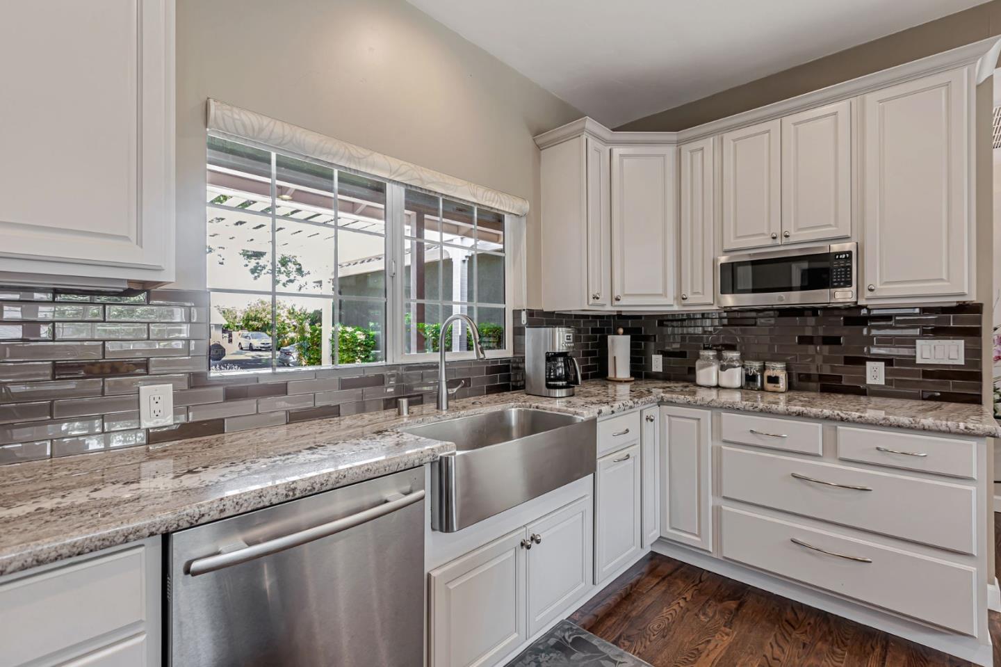 Detail Gallery Image 16 of 57 For 1738 Shasta Ave, San Jose,  CA 95128 - 3 Beds | 3 Baths