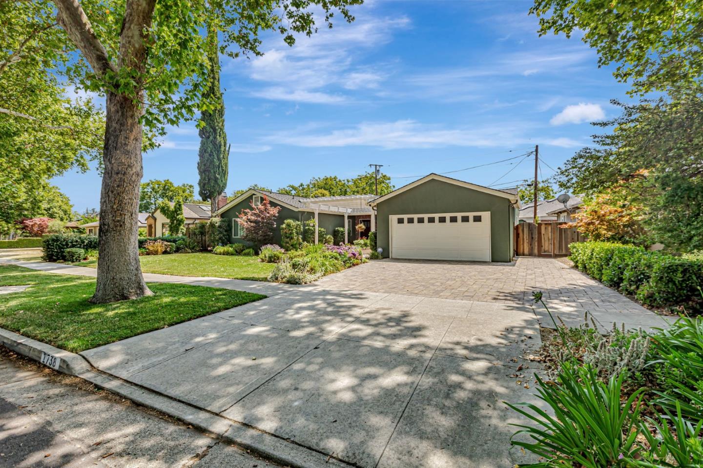 Detail Gallery Image 2 of 57 For 1738 Shasta Ave, San Jose,  CA 95128 - 3 Beds | 3 Baths