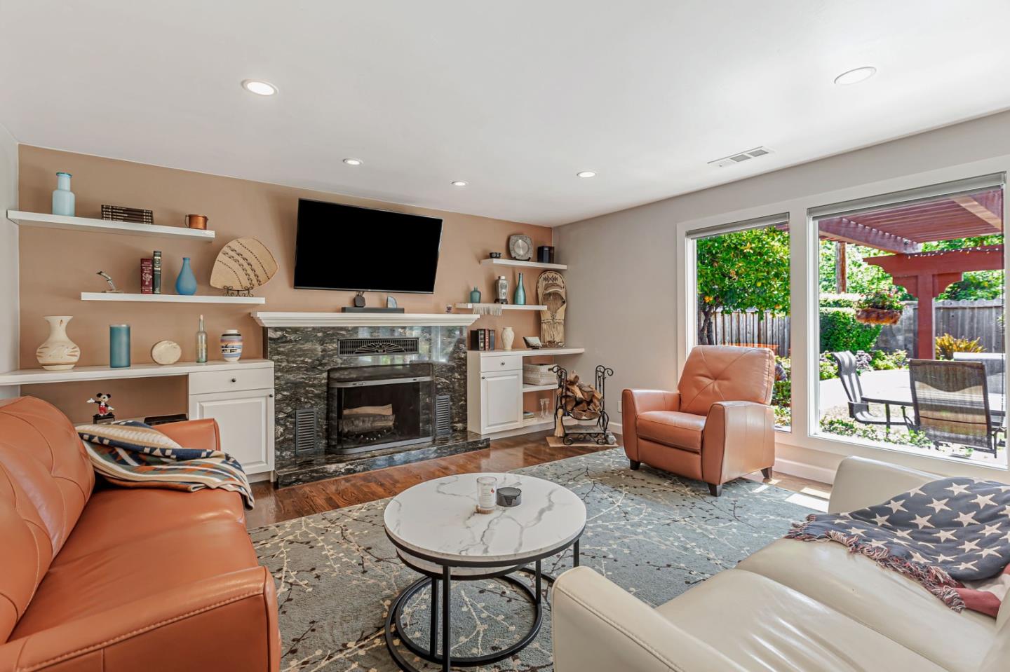 Detail Gallery Image 8 of 57 For 1738 Shasta Ave, San Jose,  CA 95128 - 3 Beds | 3 Baths