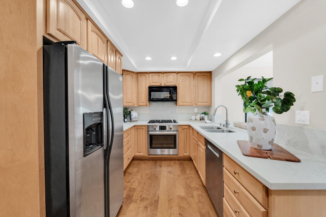 Detail Gallery Image 14 of 38 For 419 Clearview Dr, Los Gatos,  CA 95032 - 3 Beds | 2 Baths