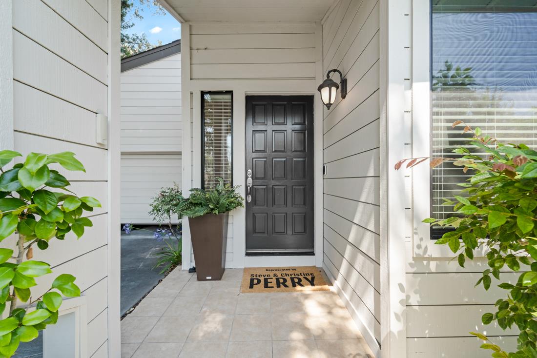 Detail Gallery Image 4 of 38 For 419 Clearview Dr, Los Gatos,  CA 95032 - 3 Beds | 2 Baths