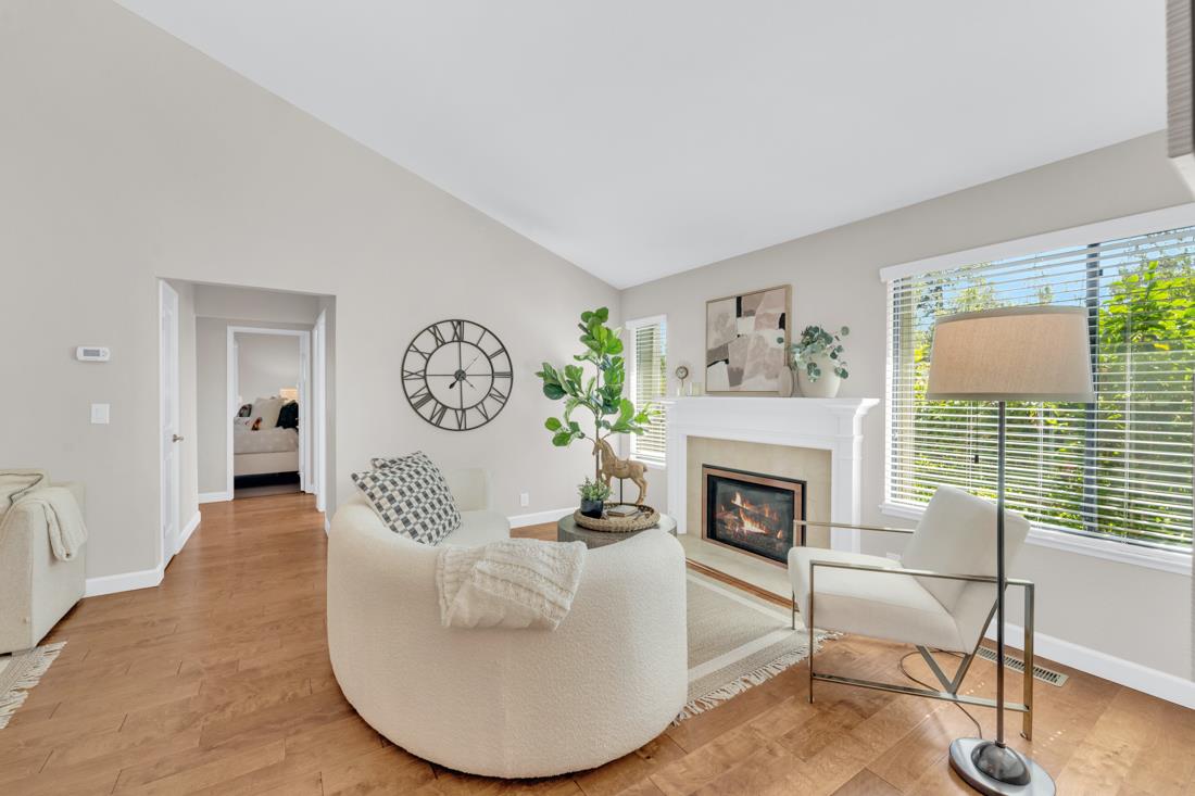 Detail Gallery Image 5 of 38 For 419 Clearview Dr, Los Gatos,  CA 95032 - 3 Beds | 2 Baths