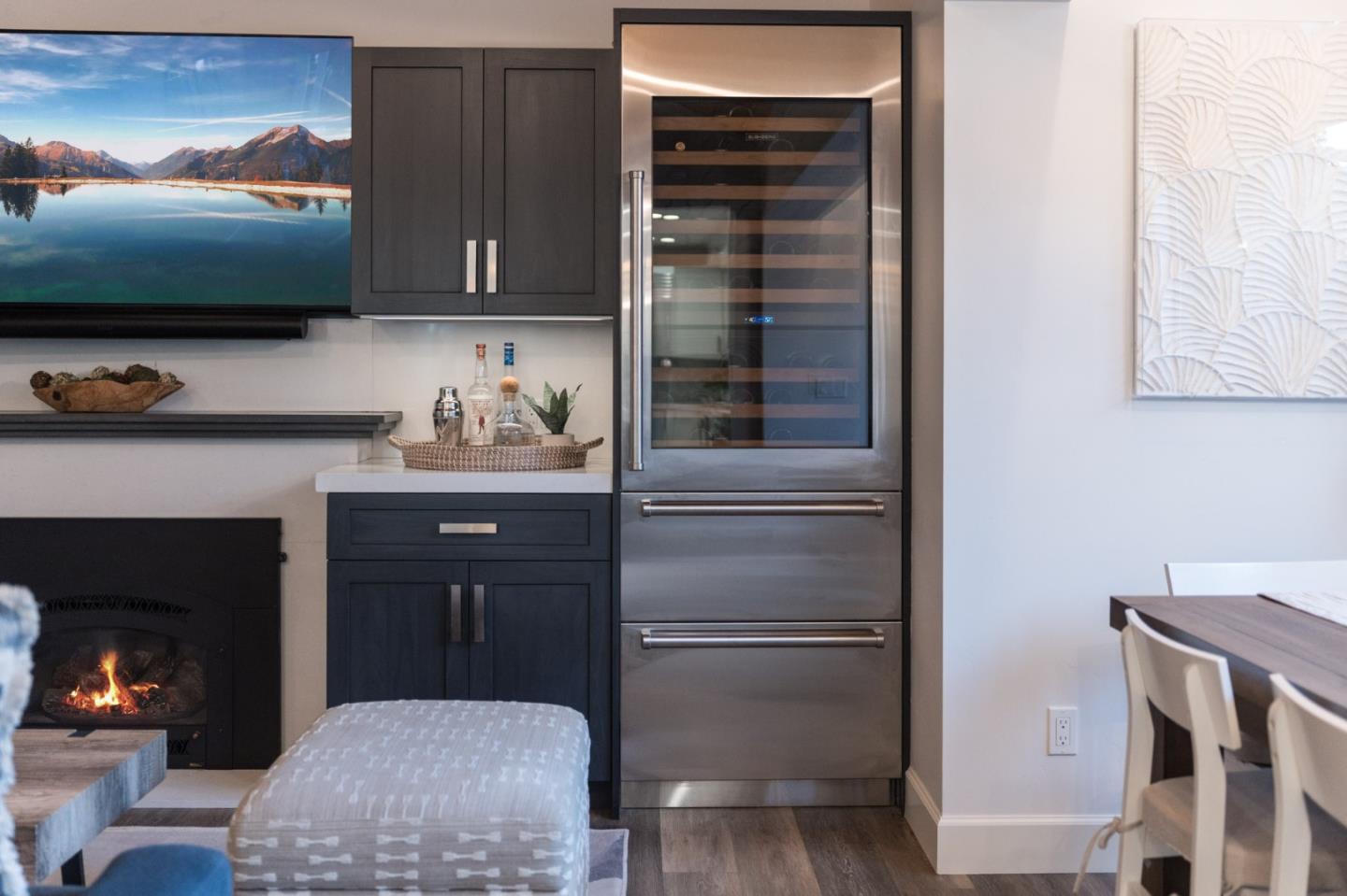 Detail Gallery Image 10 of 75 For 129 Santa Cruz Ave, Aptos,  CA 95003 - 2 Beds | 3 Baths