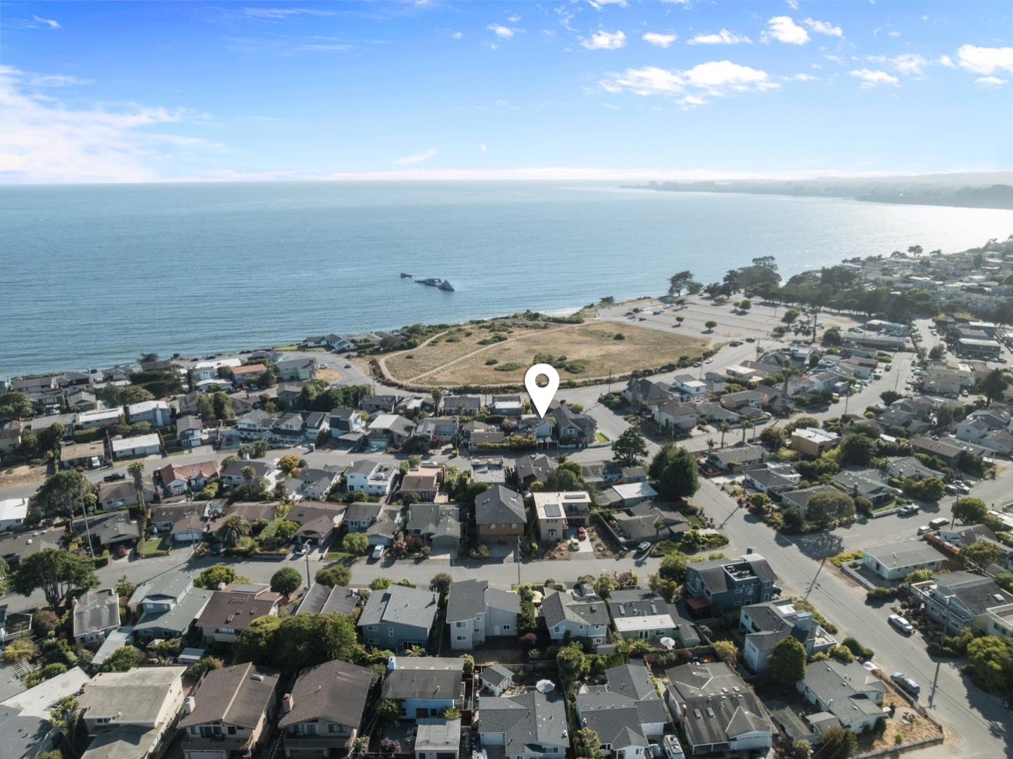 Detail Gallery Image 3 of 75 For 129 Santa Cruz Ave, Aptos,  CA 95003 - 2 Beds | 3 Baths