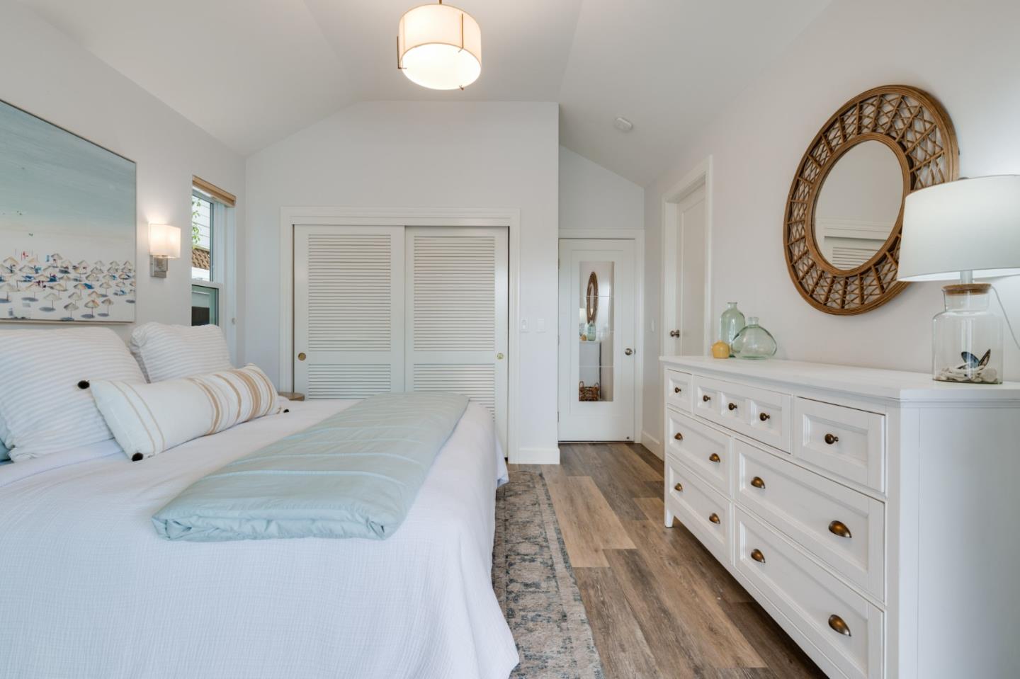 Detail Gallery Image 31 of 75 For 129 Santa Cruz Ave, Aptos,  CA 95003 - 2 Beds | 3 Baths