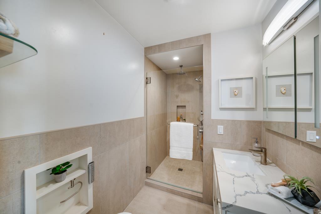 Detail Gallery Image 32 of 75 For 129 Santa Cruz Ave, Aptos,  CA 95003 - 2 Beds | 3 Baths