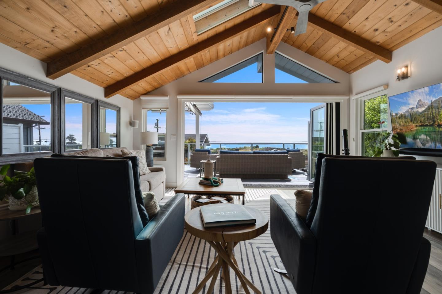 Detail Gallery Image 45 of 75 For 129 Santa Cruz Ave, Aptos,  CA 95003 - 2 Beds | 3 Baths