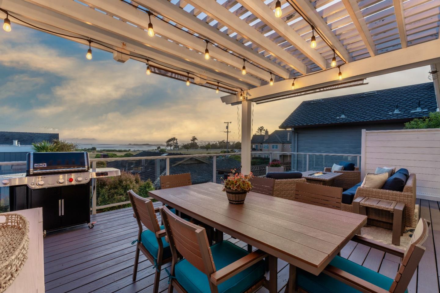 Detail Gallery Image 50 of 75 For 129 Santa Cruz Ave, Aptos,  CA 95003 - 2 Beds | 3 Baths