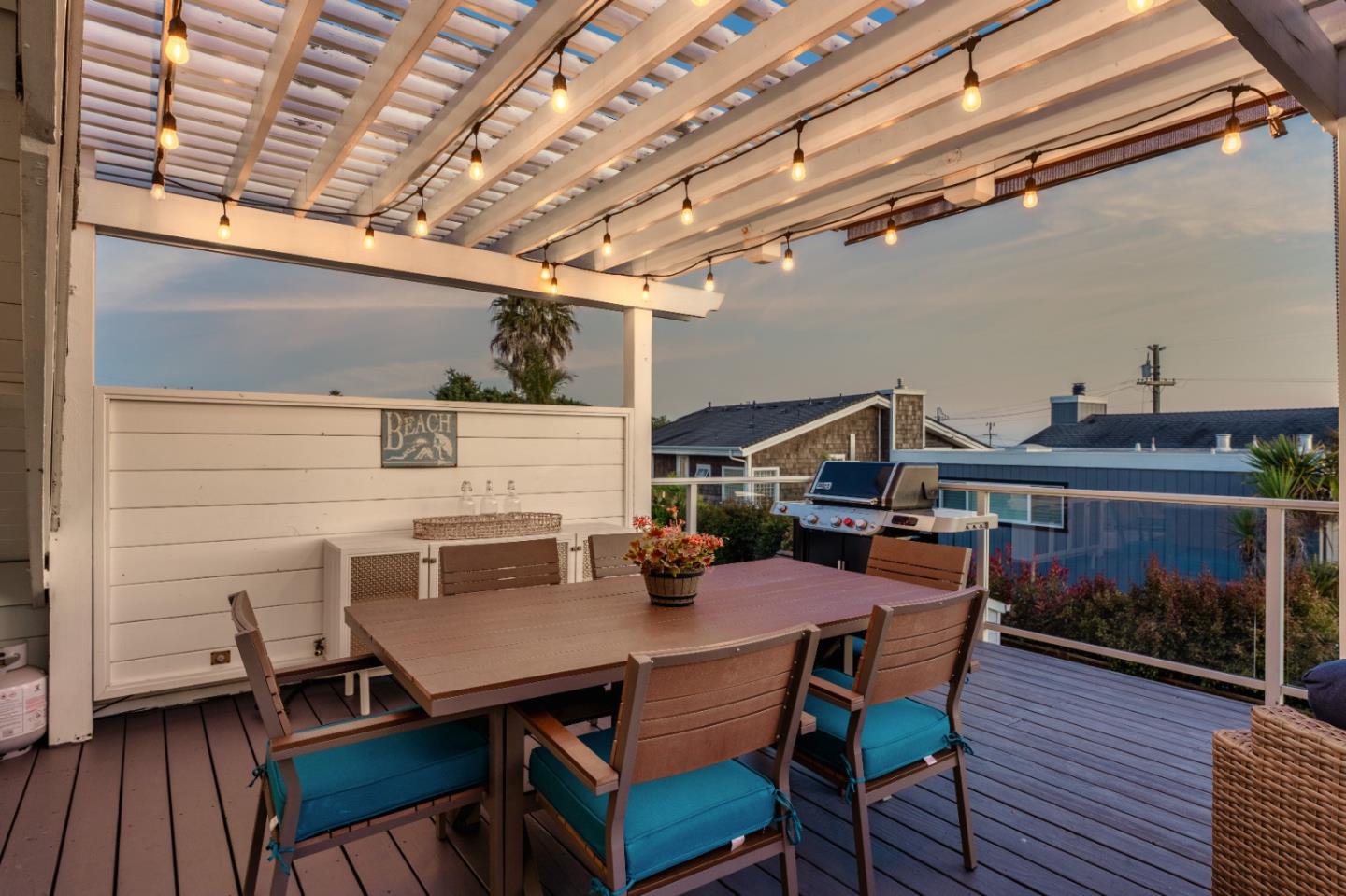 Detail Gallery Image 51 of 75 For 129 Santa Cruz Ave, Aptos,  CA 95003 - 2 Beds | 3 Baths