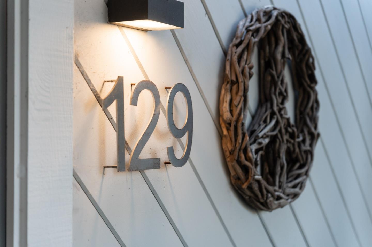 Detail Gallery Image 6 of 75 For 129 Santa Cruz Ave, Aptos,  CA 95003 - 2 Beds | 3 Baths