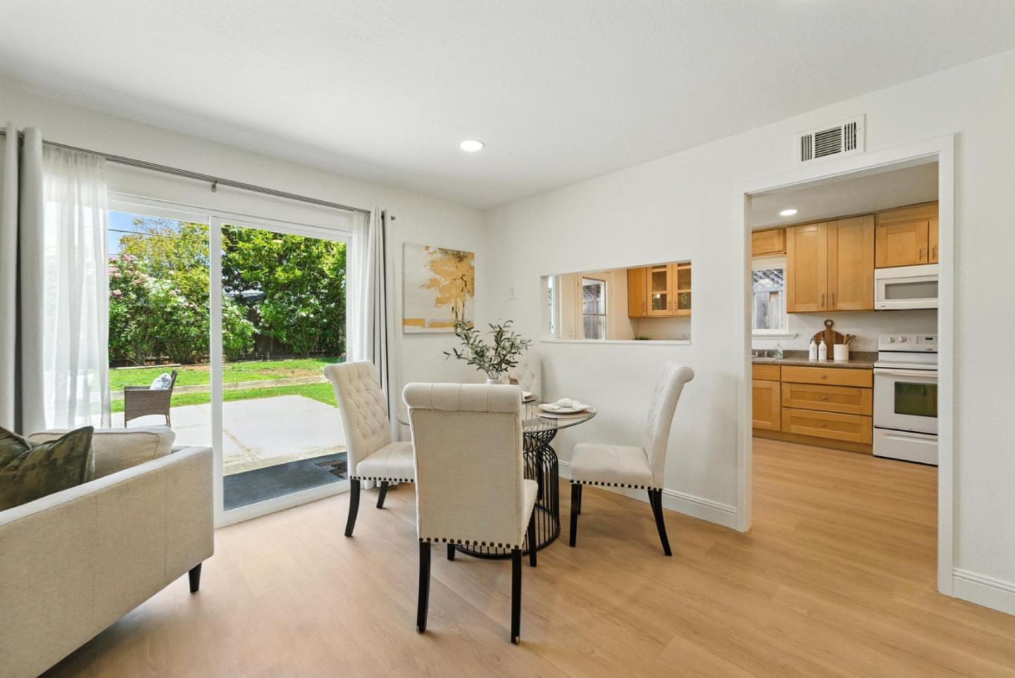 Detail Gallery Image 9 of 25 For 5608 Harvard Dr, San Jose,  CA 95118 - 3 Beds | 1 Baths