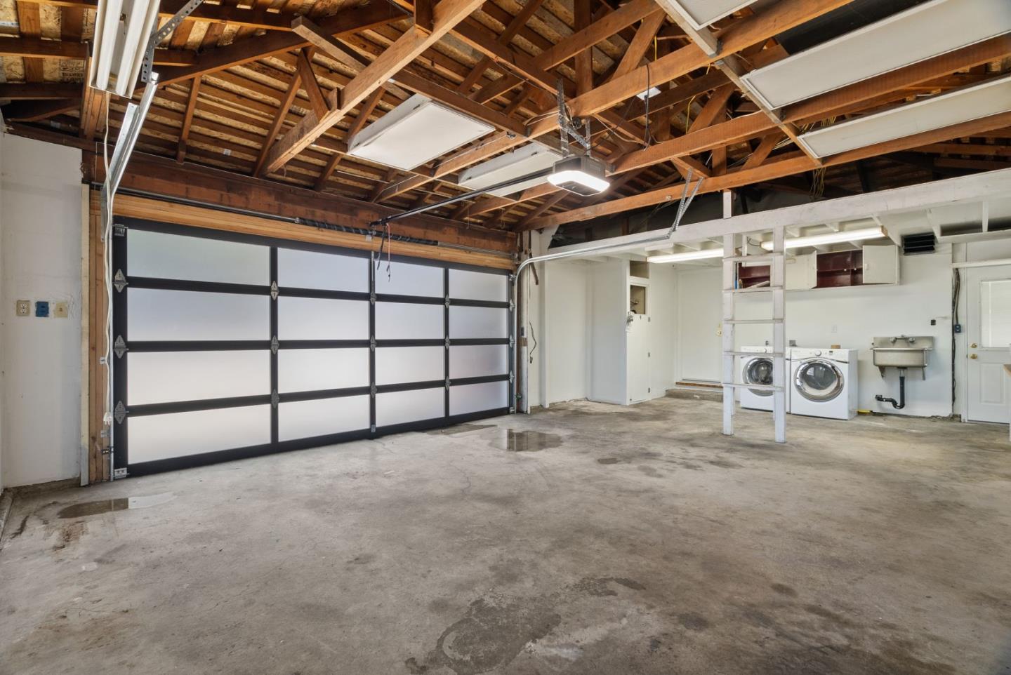 Detail Gallery Image 26 of 60 For 520 S Bayview Ave, Sunnyvale,  CA 94086 - 3 Beds | 2 Baths