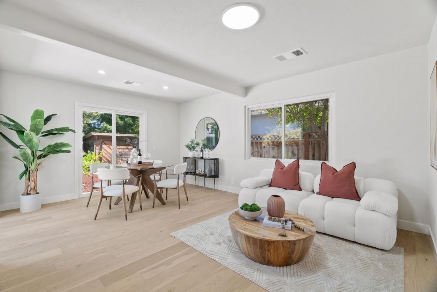 Detail Gallery Image 6 of 60 For 520 S Bayview Ave, Sunnyvale,  CA 94086 - 3 Beds | 2 Baths