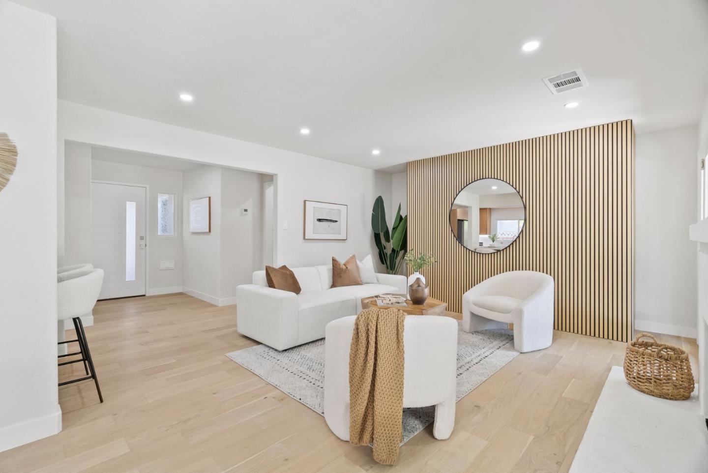Detail Gallery Image 7 of 60 For 520 S Bayview Ave, Sunnyvale,  CA 94086 - 3 Beds | 2 Baths