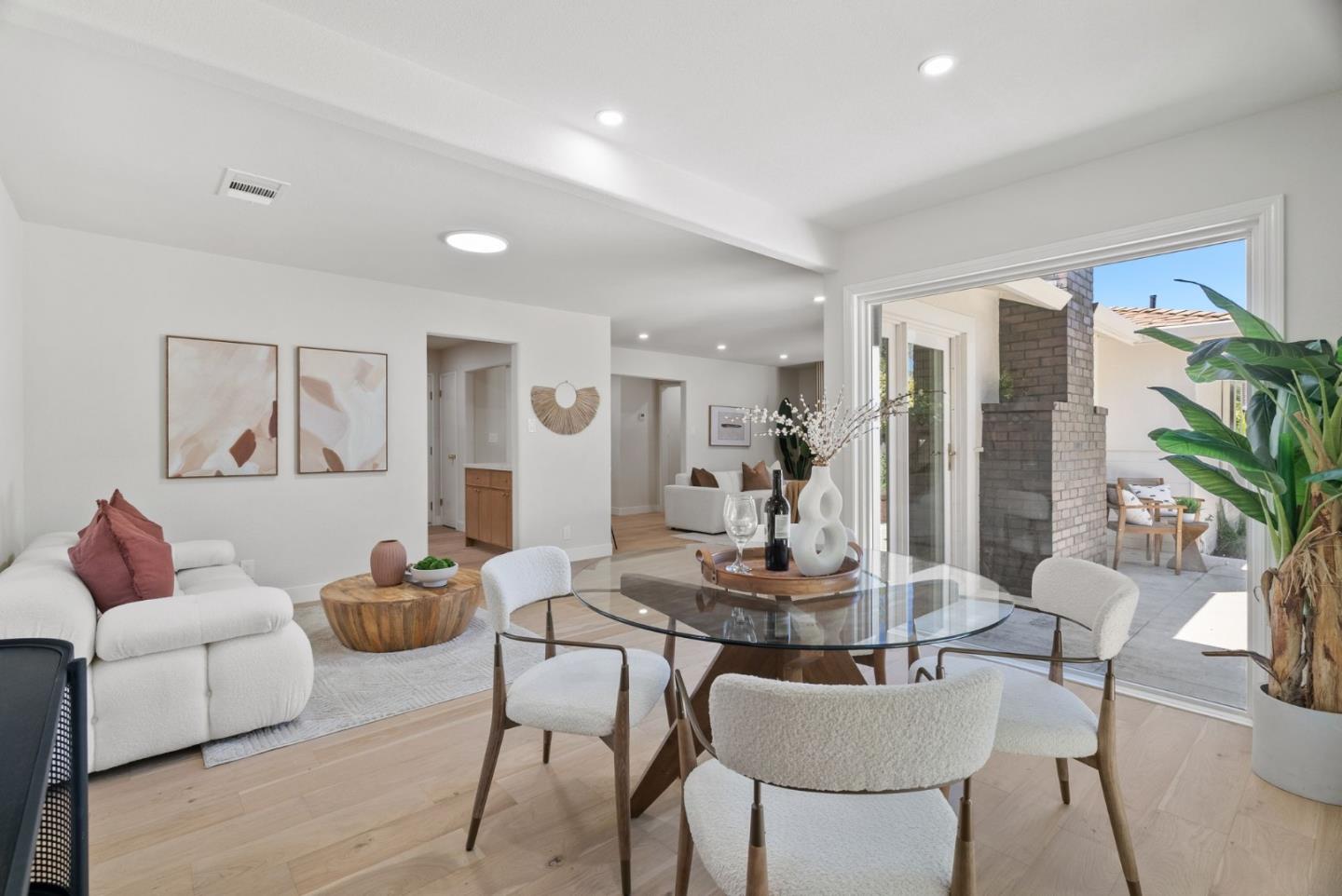 Detail Gallery Image 9 of 60 For 520 S Bayview Ave, Sunnyvale,  CA 94086 - 3 Beds | 2 Baths