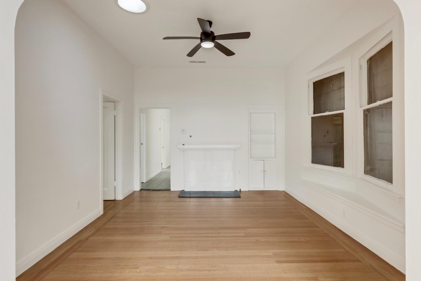 Detail Gallery Image 11 of 41 For 213 7th St, Oakland,  CA 94607 - – Beds | – Baths