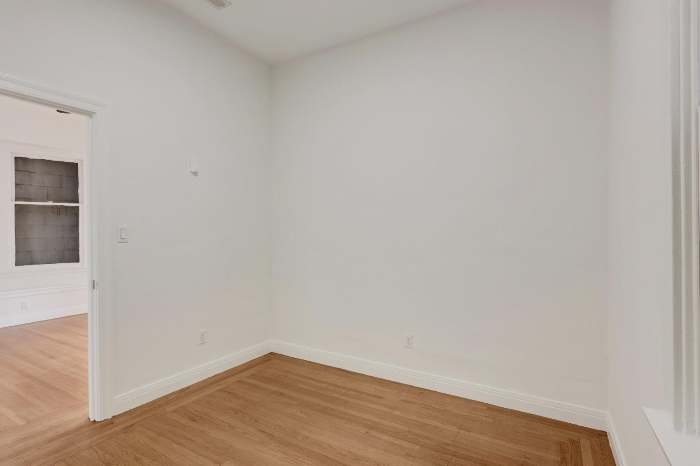 Detail Gallery Image 13 of 41 For 213 7th St, Oakland,  CA 94607 - – Beds | – Baths