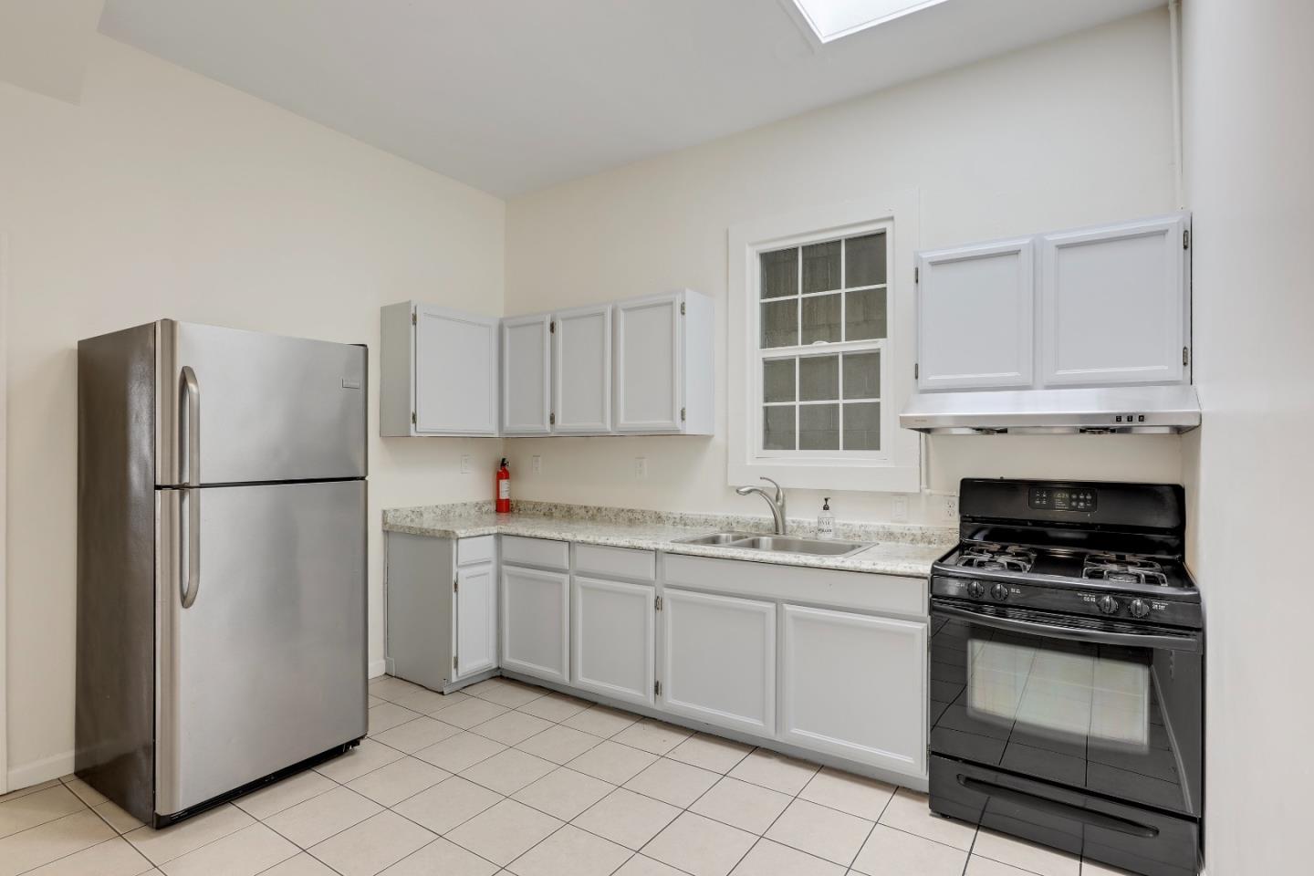 Detail Gallery Image 15 of 41 For 213 7th St, Oakland,  CA 94607 - – Beds | – Baths