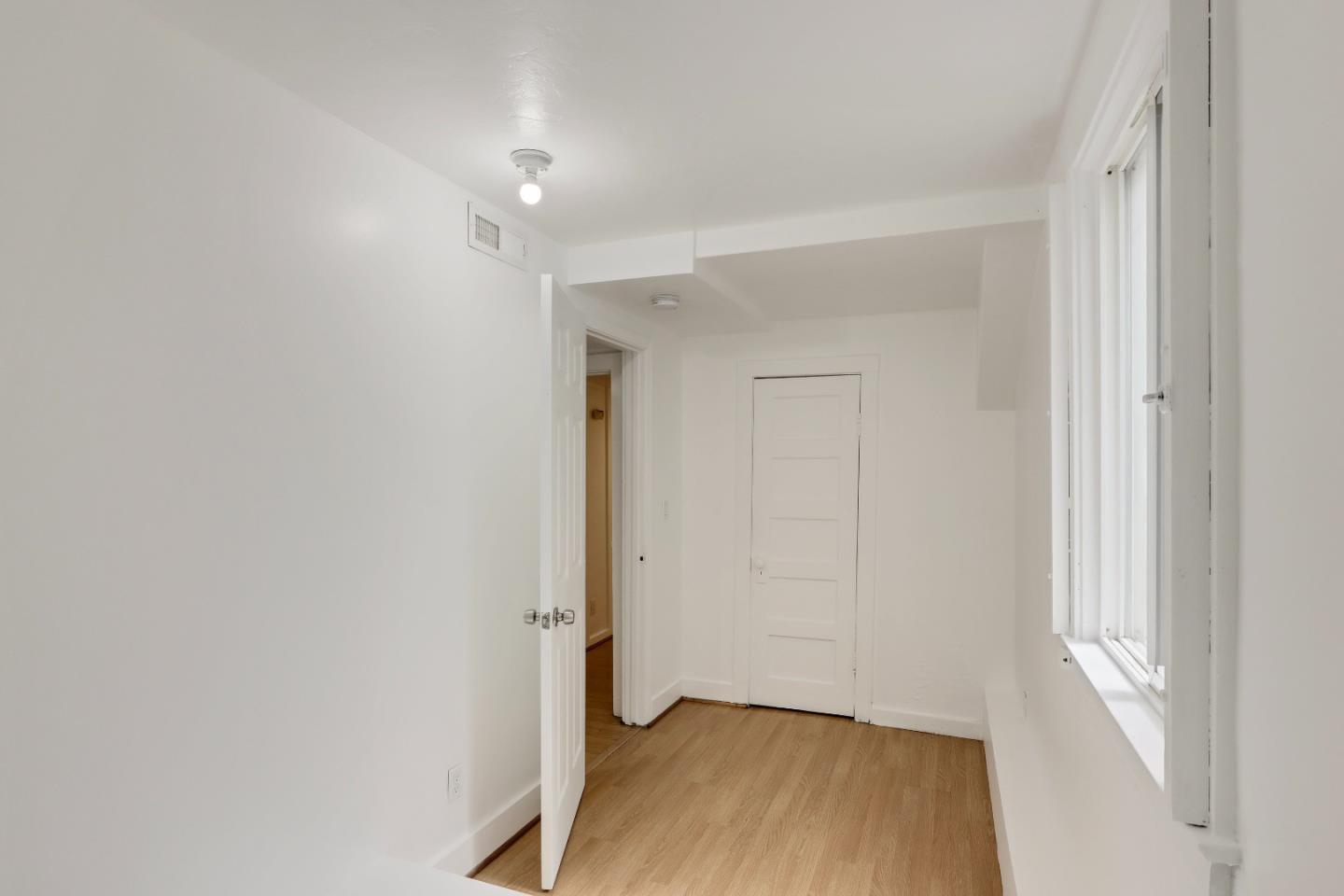 Detail Gallery Image 32 of 41 For 213 7th St, Oakland,  CA 94607 - – Beds | – Baths