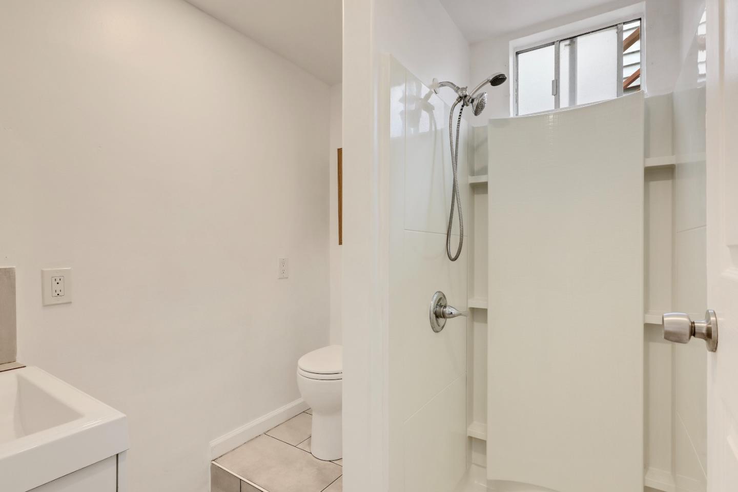 Detail Gallery Image 35 of 41 For 213 7th St, Oakland,  CA 94607 - – Beds | – Baths