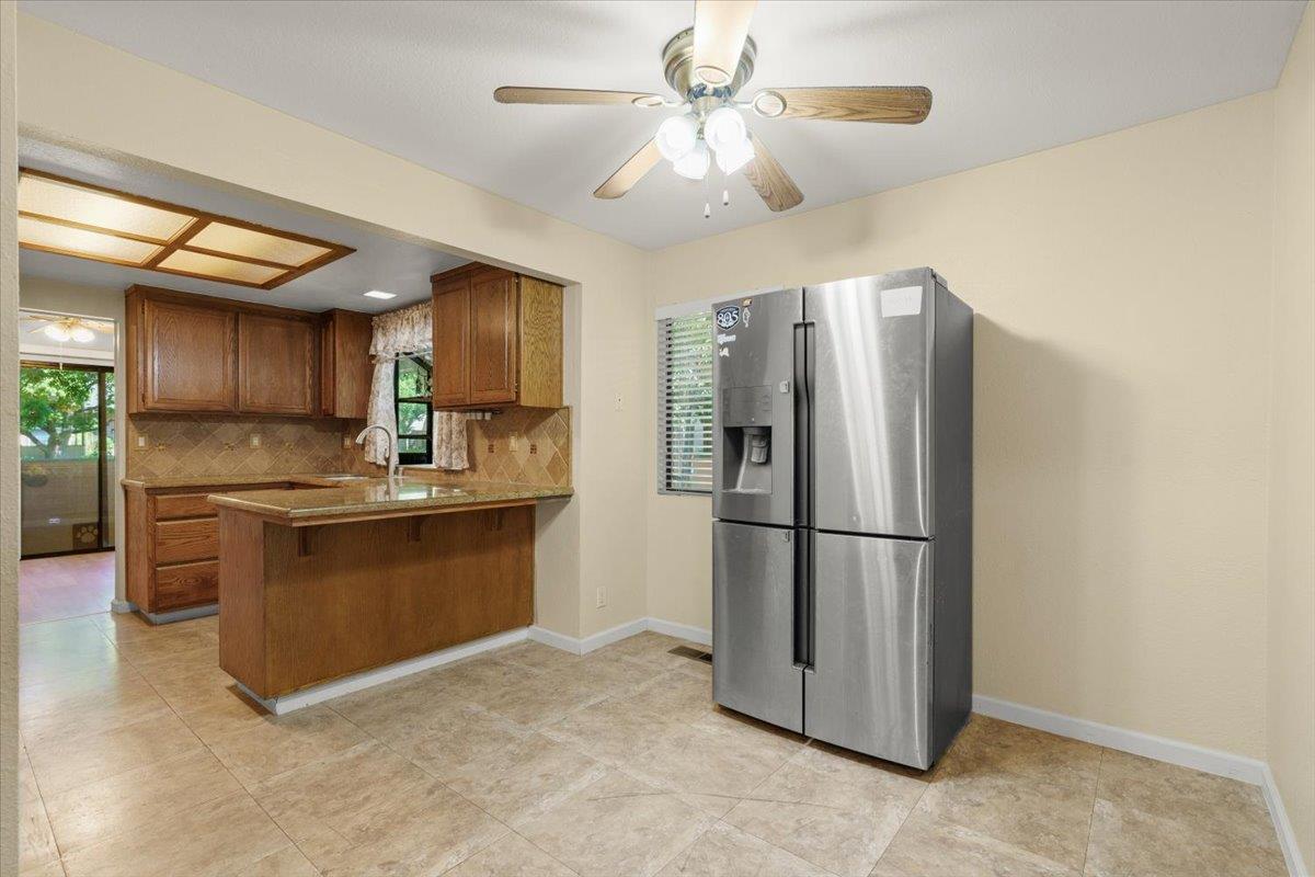 Detail Gallery Image 7 of 10 For 173 Del Monte Ln, Morgan Hill,  CA 95037 - 2 Beds | 2 Baths