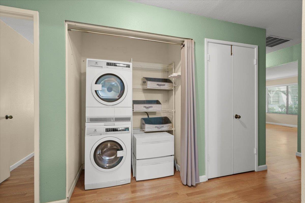 Detail Gallery Image 8 of 10 For 173 Del Monte Ln, Morgan Hill,  CA 95037 - 2 Beds | 2 Baths