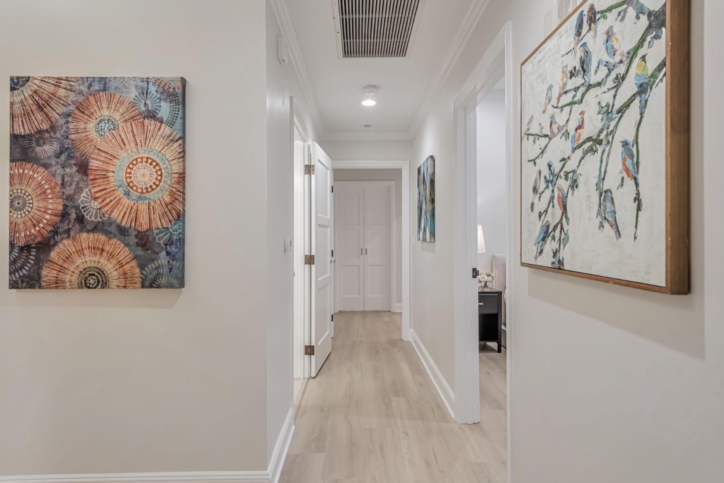 Detail Gallery Image 12 of 28 For 555 Byron St #105,  Palo Alto,  CA 94301 - 2 Beds | 2 Baths