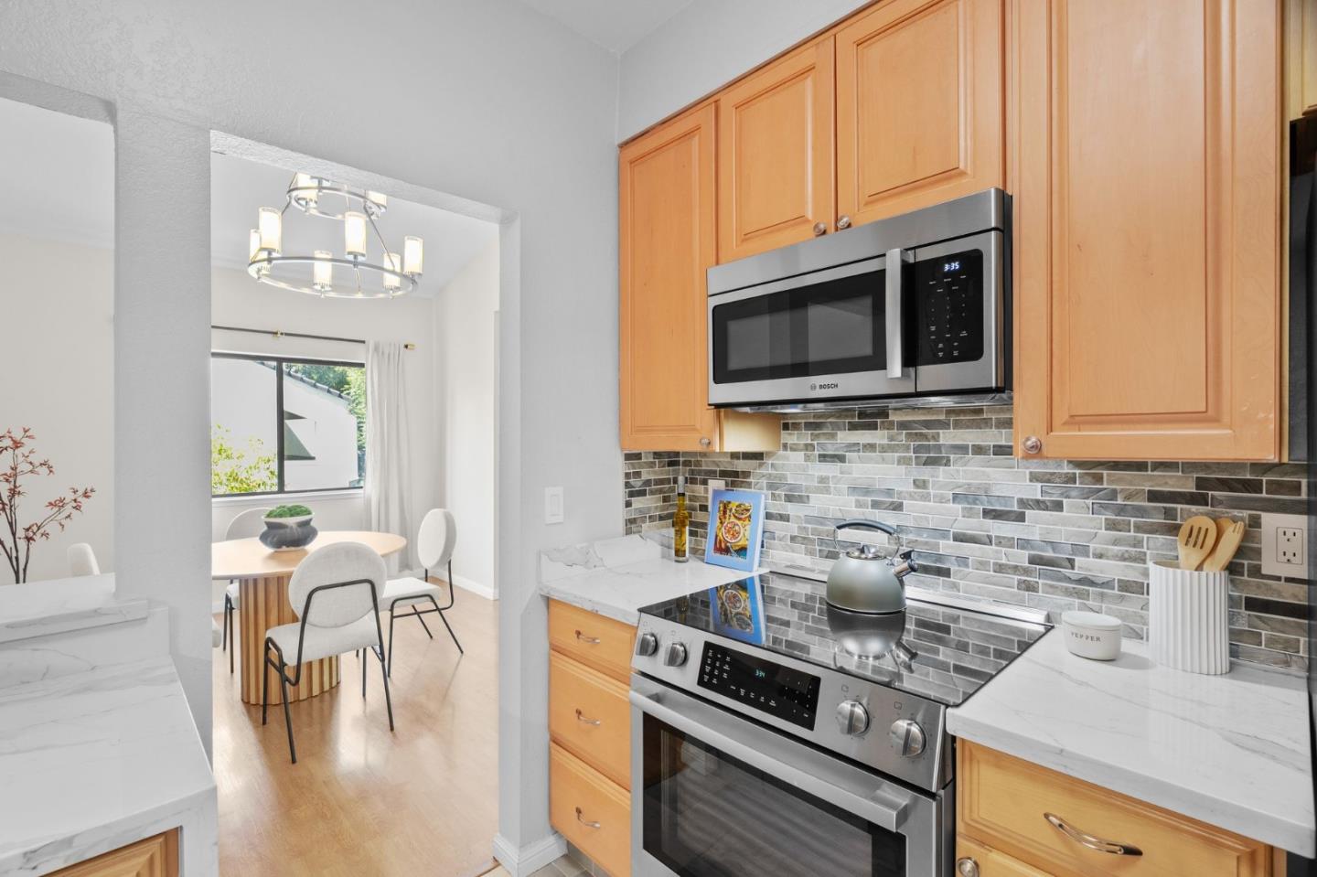 Detail Gallery Image 14 of 57 For 4671 Albany Cir #150,  San Jose,  CA 95129 - 2 Beds | 2 Baths