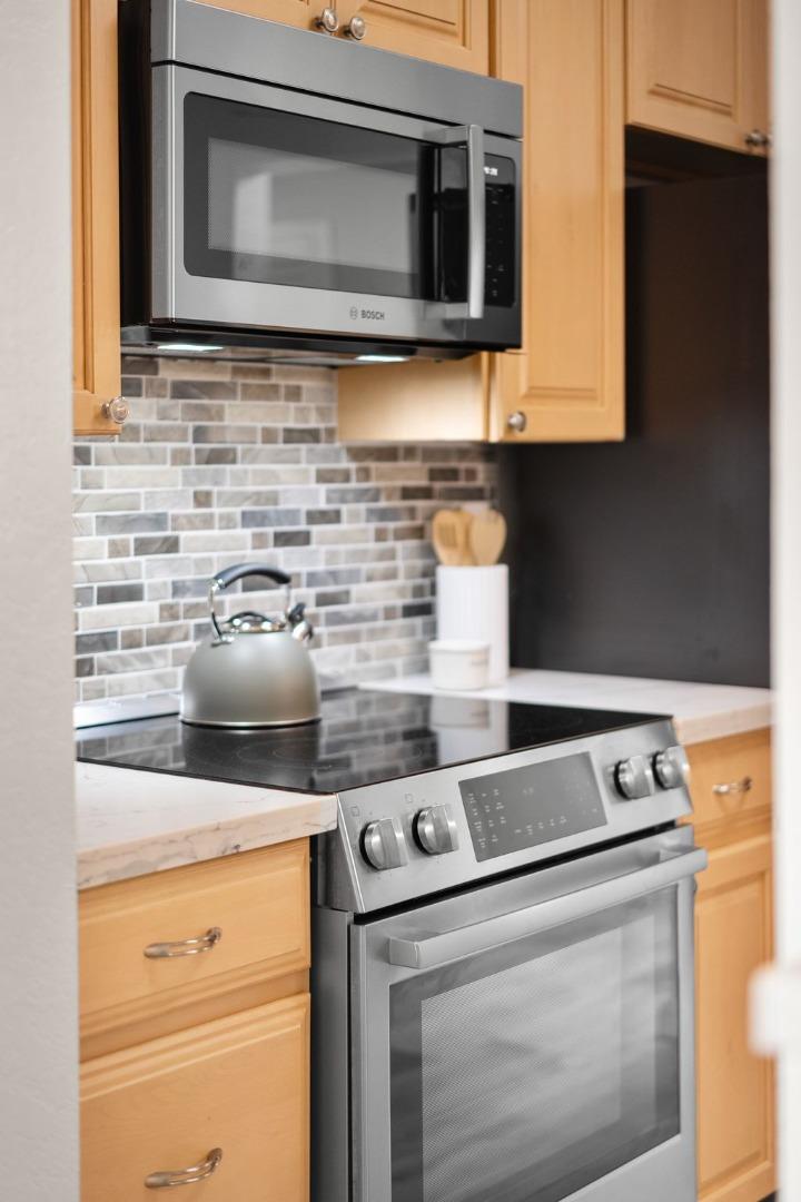 Detail Gallery Image 16 of 57 For 4671 Albany Cir #150,  San Jose,  CA 95129 - 2 Beds | 2 Baths