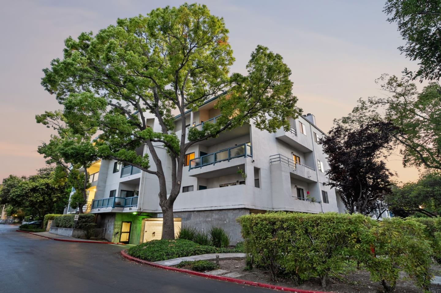 Detail Gallery Image 47 of 57 For 4671 Albany Cir #150,  San Jose,  CA 95129 - 2 Beds | 2 Baths