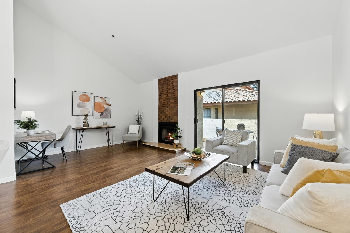 Detail Gallery Image 9 of 45 For 20676 Celeste Cir, Cupertino,  CA 95014 - 2 Beds | 2 Baths
