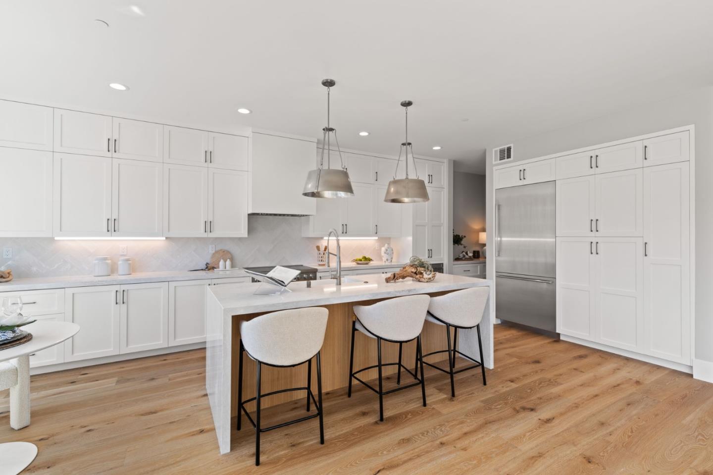 Detail Gallery Image 11 of 45 For 16166 E Mozart Ave, Los Gatos,  CA 95032 - 5 Beds | 4/1 Baths