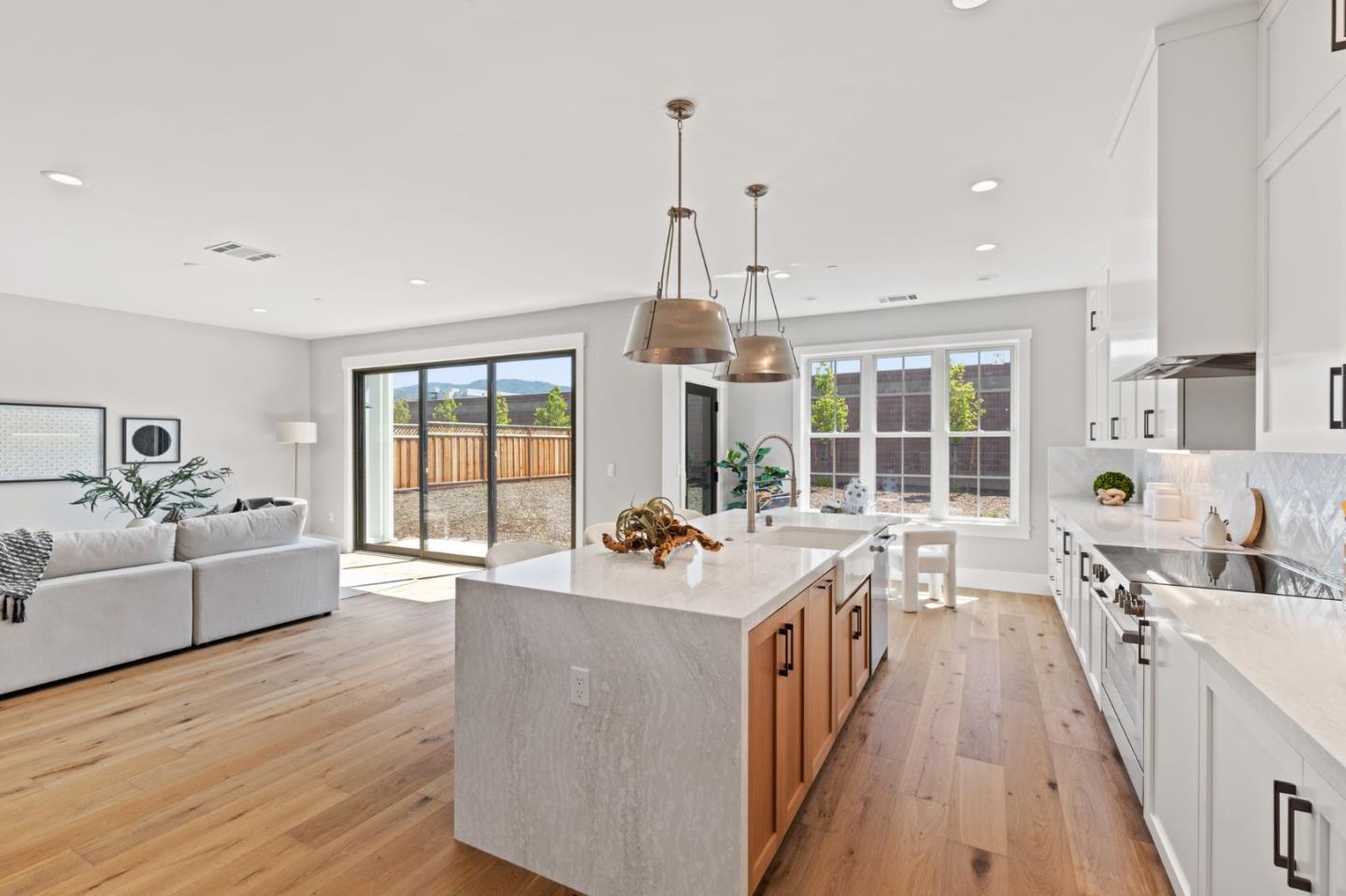 Detail Gallery Image 12 of 45 For 16166 E Mozart Ave, Los Gatos,  CA 95032 - 5 Beds | 4/1 Baths