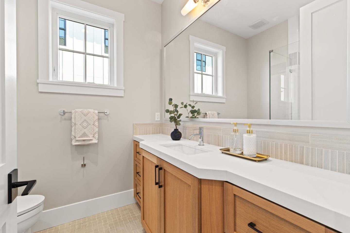 Detail Gallery Image 23 of 45 For 16166 E Mozart Ave, Los Gatos,  CA 95032 - 5 Beds | 4/1 Baths