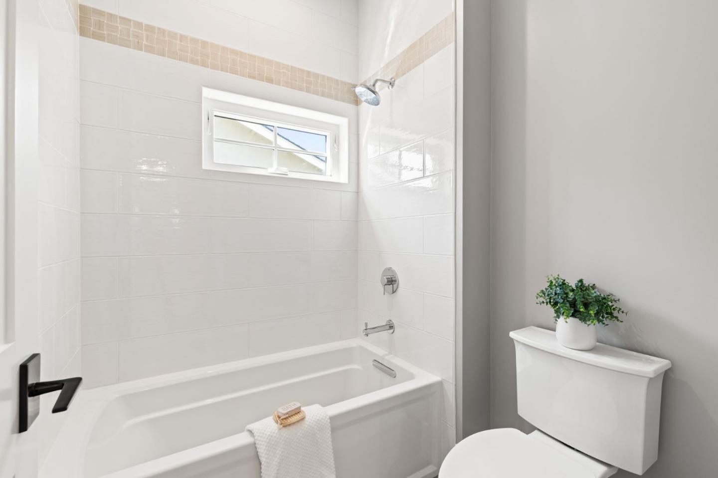 Detail Gallery Image 33 of 45 For 16166 E Mozart Ave, Los Gatos,  CA 95032 - 5 Beds | 4/1 Baths