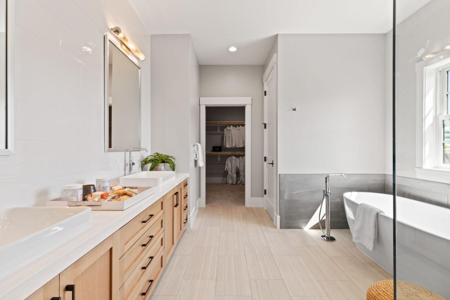 Detail Gallery Image 37 of 45 For 16166 E Mozart Ave, Los Gatos,  CA 95032 - 5 Beds | 4/1 Baths