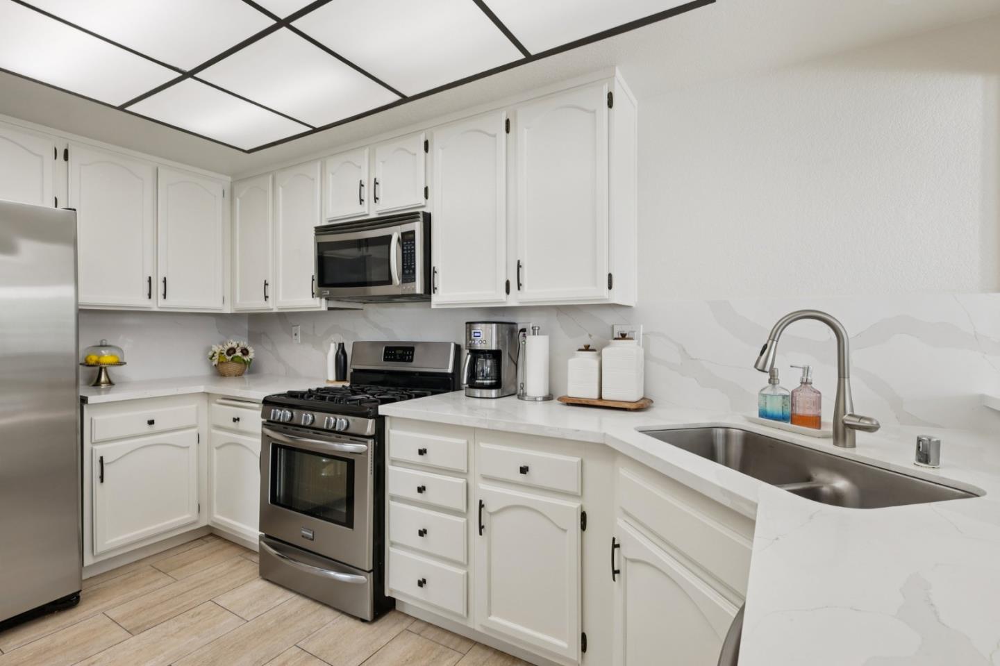 Detail Gallery Image 11 of 36 For 270 Ontario Rd, Milpitas,  CA 95035 - 3 Beds | 2/1 Baths