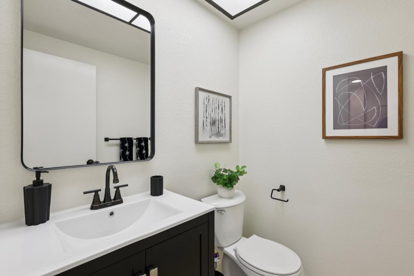 Detail Gallery Image 15 of 36 For 270 Ontario Rd, Milpitas,  CA 95035 - 3 Beds | 2/1 Baths