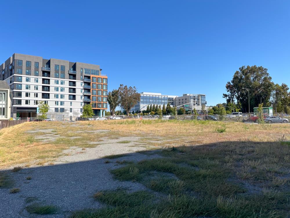 1810 El Camino Real, Burlingame, CA, 94010