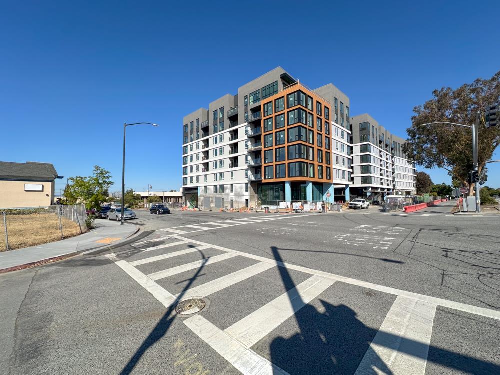 1810 El Camino Real, Burlingame, CA, 94010