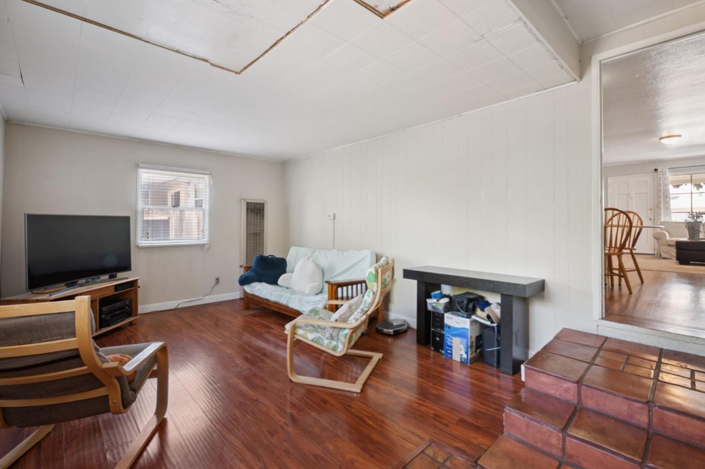 Detail Gallery Image 15 of 20 For 17315 via Flores, San Lorenzo,  CA 94580 - 3 Beds | 2 Baths