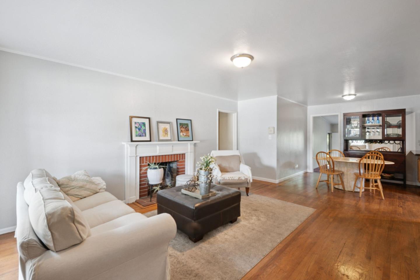 Detail Gallery Image 4 of 20 For 17315 via Flores, San Lorenzo,  CA 94580 - 3 Beds | 2 Baths