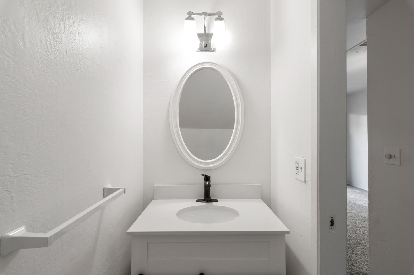 Detail Gallery Image 10 of 14 For 1358 Terra Nova Blvd, Pacifica,  CA 94044 - 2 Beds | 1/1 Baths