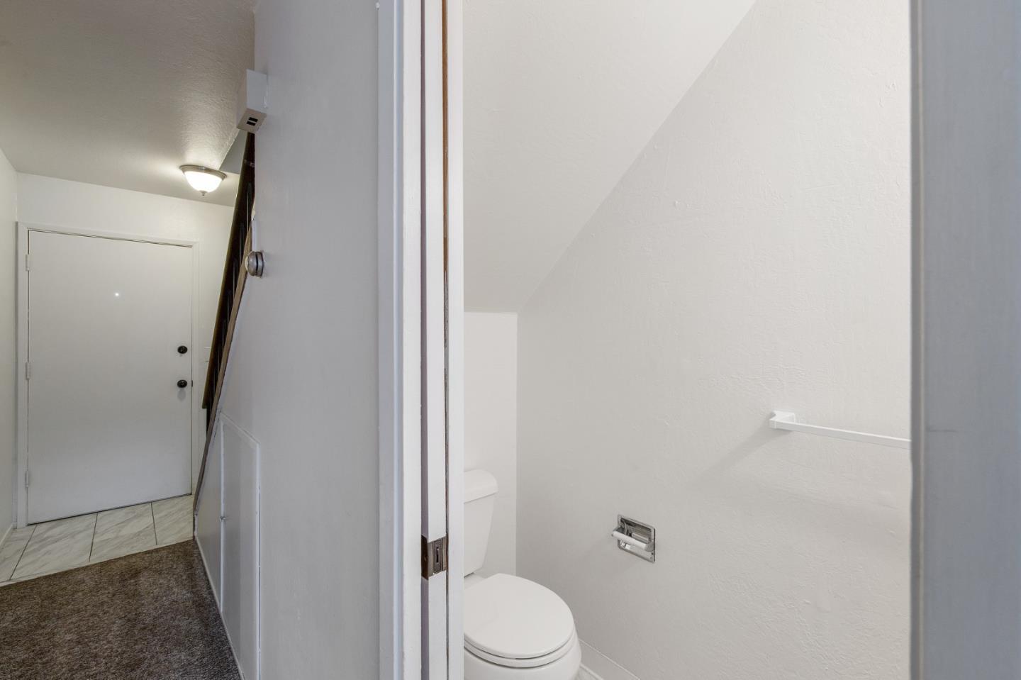 Detail Gallery Image 11 of 14 For 1358 Terra Nova Blvd, Pacifica,  CA 94044 - 2 Beds | 1/1 Baths
