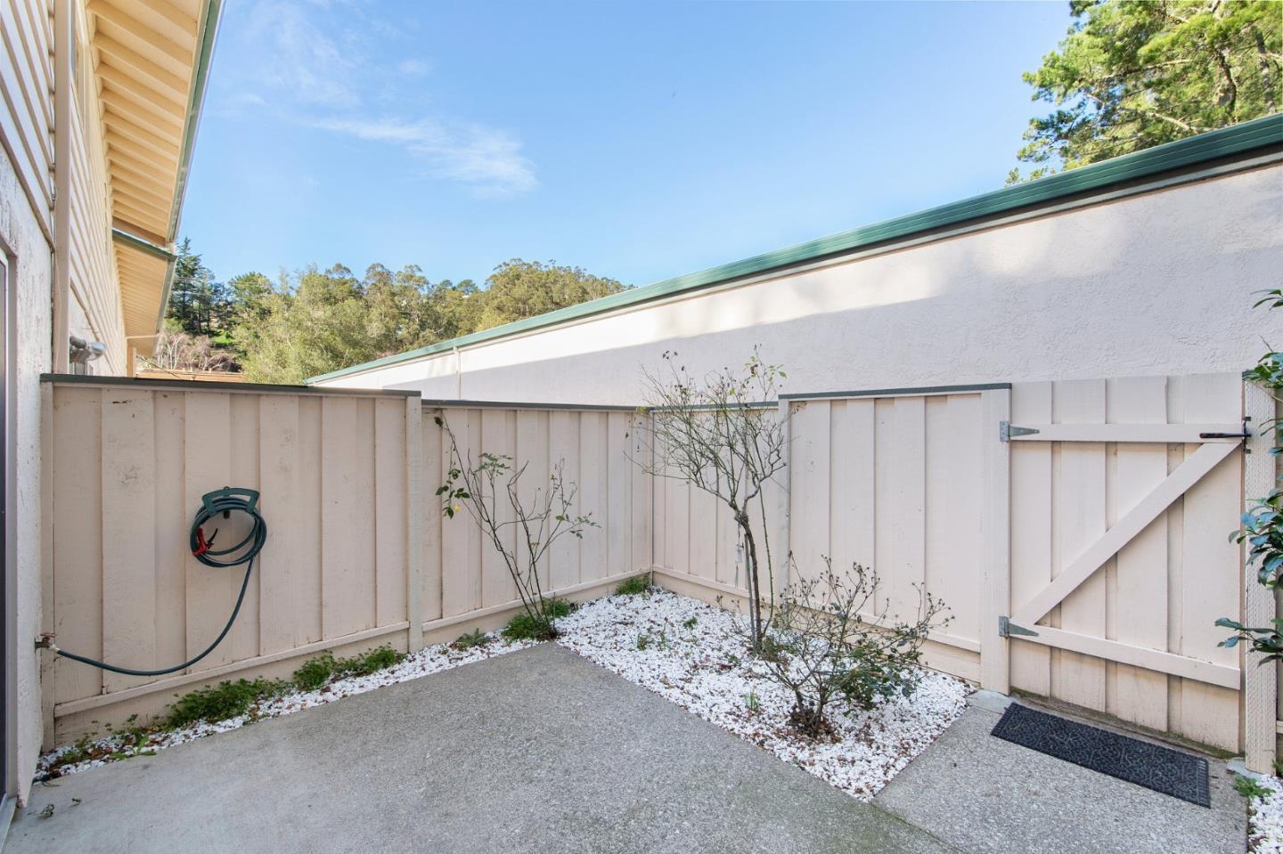 Detail Gallery Image 14 of 14 For 1358 Terra Nova Blvd, Pacifica,  CA 94044 - 2 Beds | 1/1 Baths