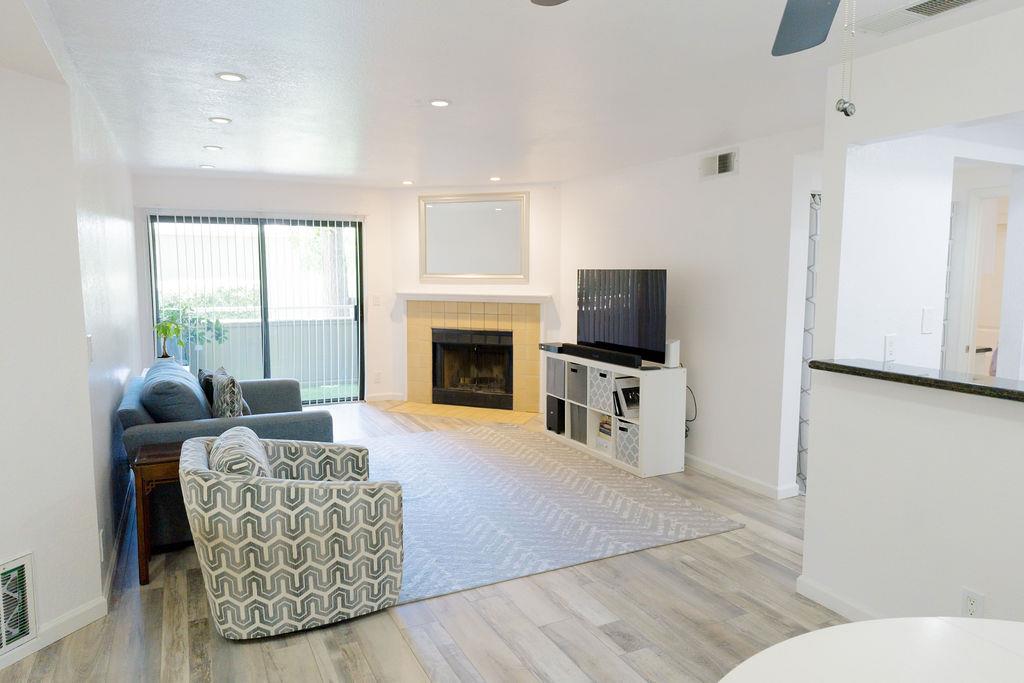 Detail Gallery Image 4 of 32 For 1751 Braddock Ct, San Jose,  CA 95125 - 2 Beds | 2 Baths