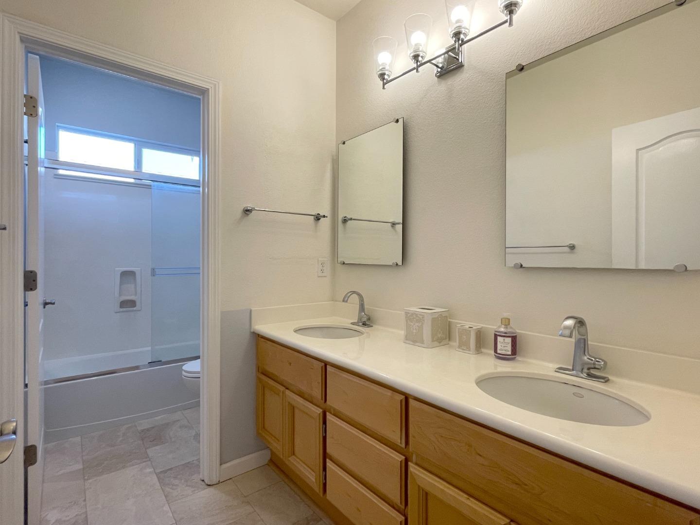 Detail Gallery Image 18 of 26 For 1676 Pala Ranch Cir, San Jose,  CA 95133 - 4 Beds | 2/1 Baths