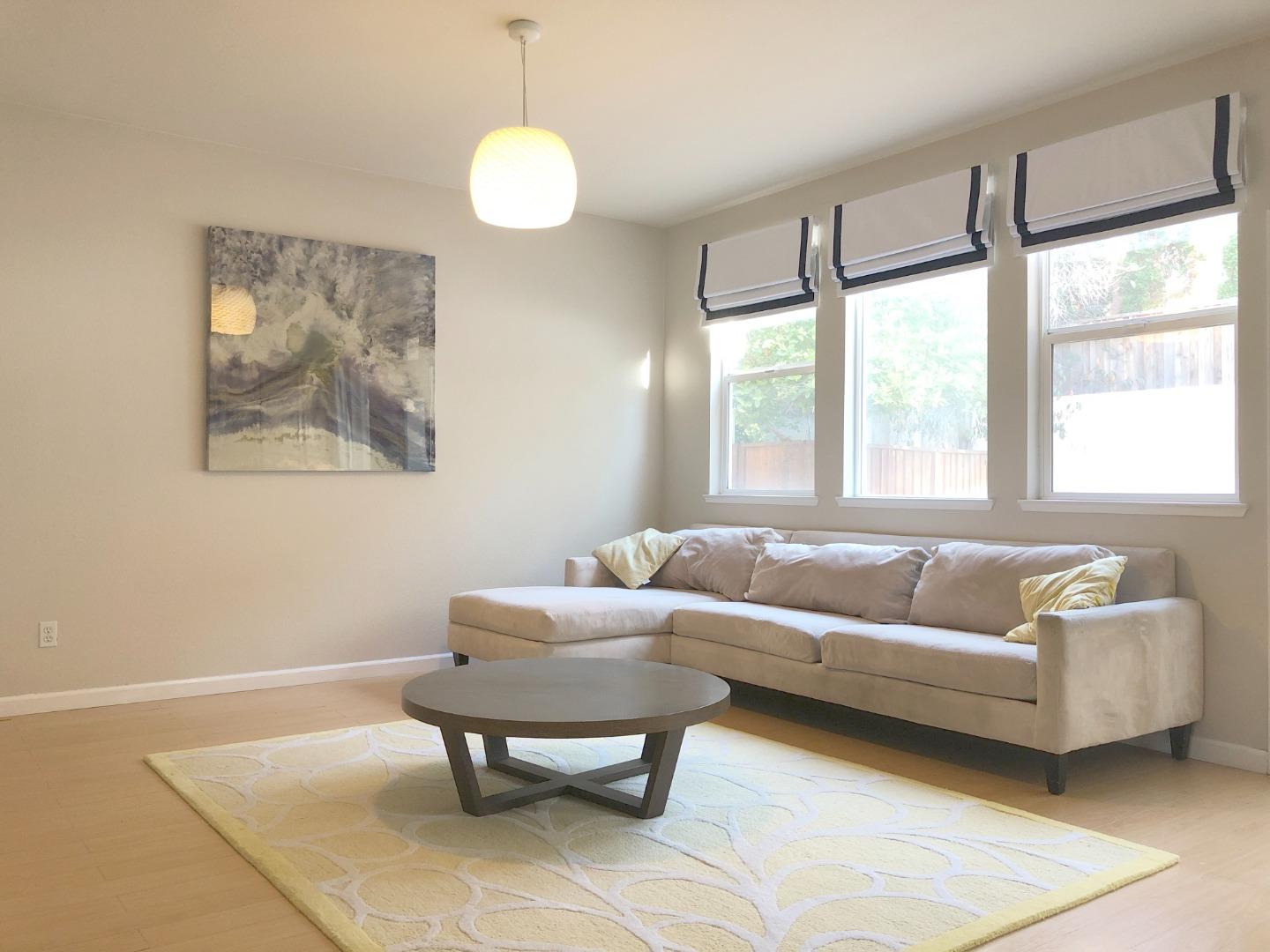 Detail Gallery Image 8 of 26 For 1676 Pala Ranch Cir, San Jose,  CA 95133 - 4 Beds | 2/1 Baths