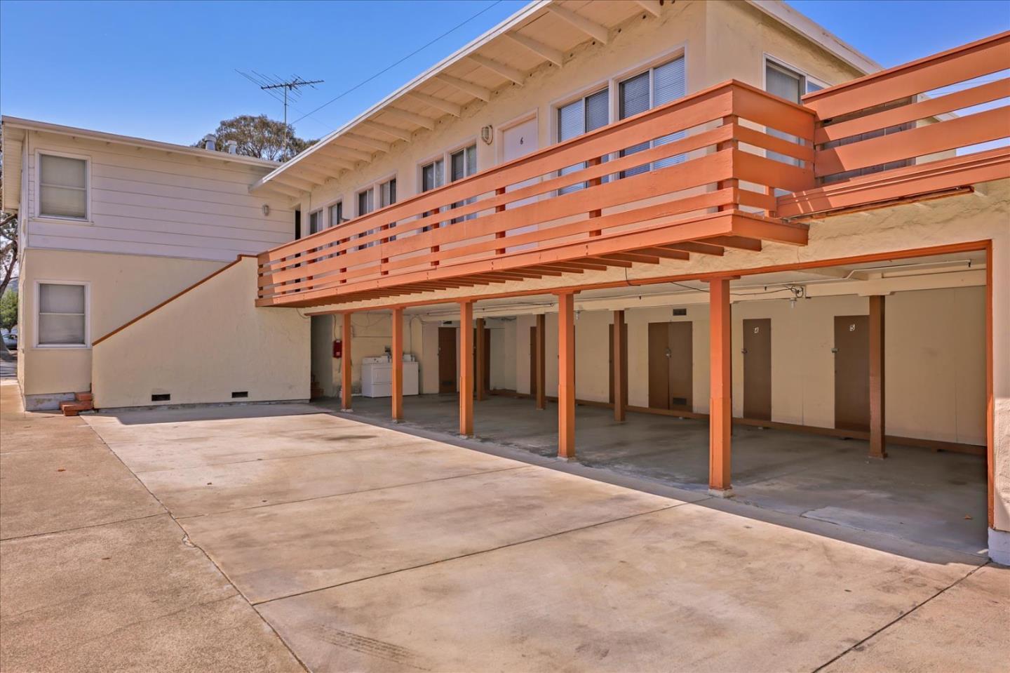 Detail Gallery Image 4 of 10 For 840 El Camino Real, Millbrae,  CA 94030 - – Beds | – Baths