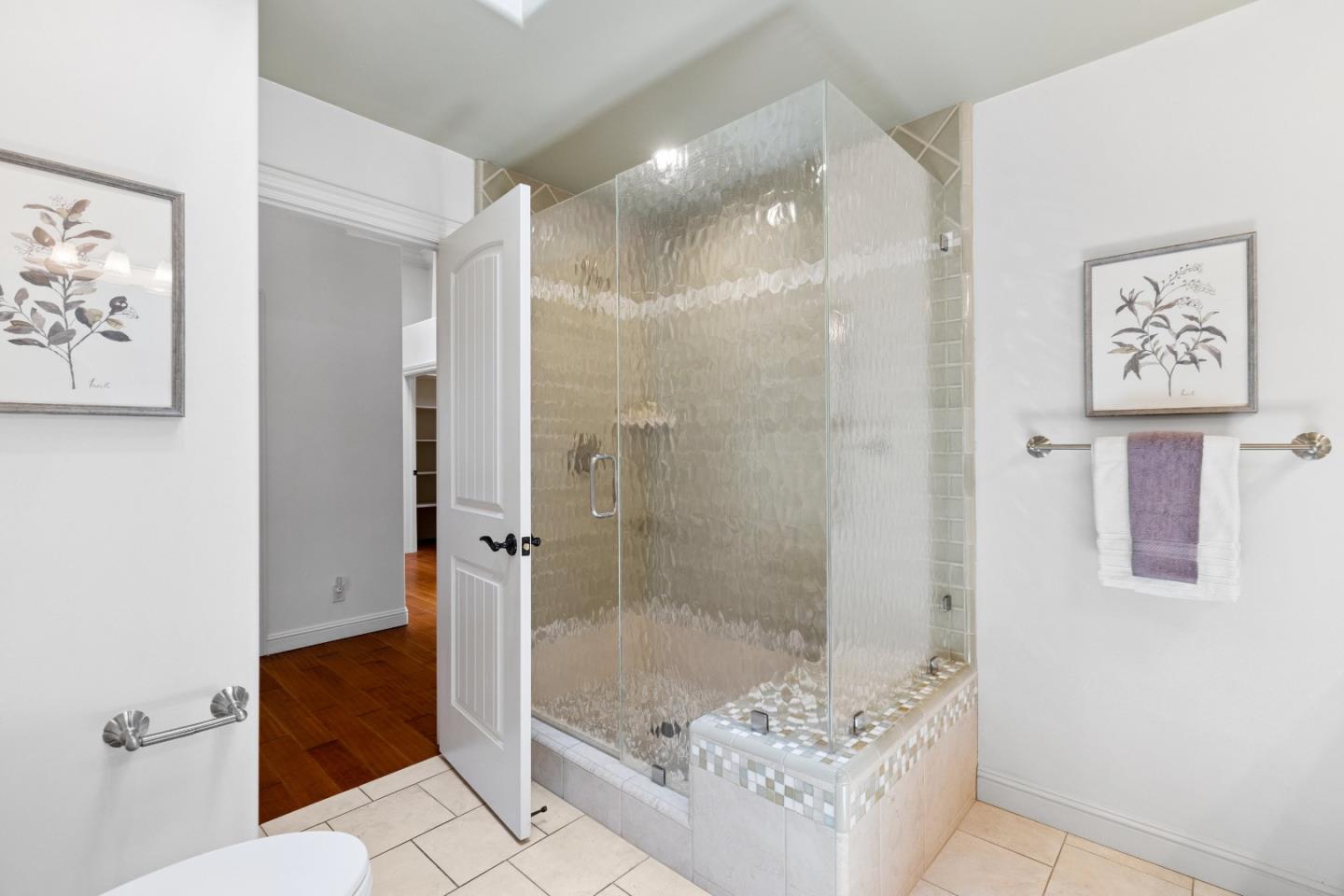 Detail Gallery Image 41 of 99 For 9885 Wilford Way, Gilroy,  CA 95020 - 4 Beds | 4 Baths